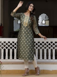  Embroidered Silk Blend Straight Kurta