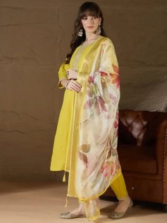 Ethnic Motifs Embroidered Kurta with Trousers & Dupatta