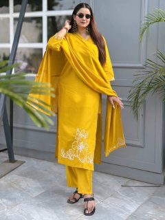Kurta and Pant Dupatta Sets Silk Blend Fabrics with Embroidery