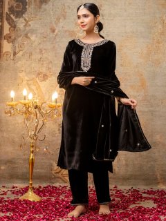 Women Velvet Kurta Pant Dupatta Set