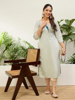 Grey Women Embroidered Silk Blend Straight Kurta