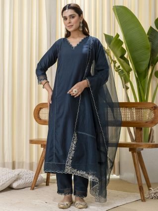 Teal Blue Silk Blend Kurta Set with Scalloped Organza Dupatta