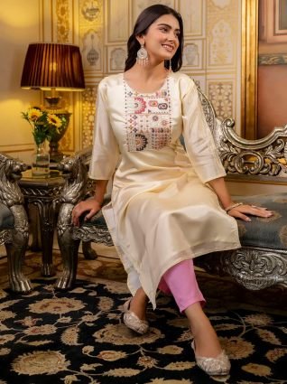 Women Embroidered Silk Blend Straight Kurta