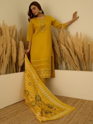 Women Kurta and Pant Dupatta Sets Silk Fabrics with Embroidery