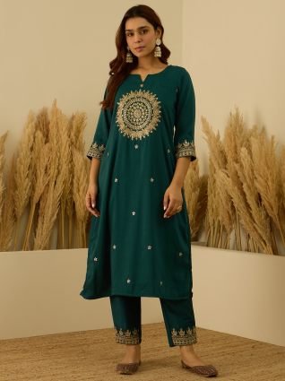 Women Kurta and Pant Dupatta Sets Chanderi Silk Fabrics with Embroidery