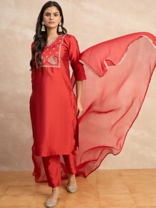 Women s Silk Blend Embroidery Kurta Pant Set with Dupatta